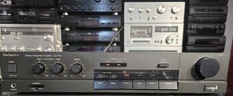 Technics SU-700 stereo zosilňovač