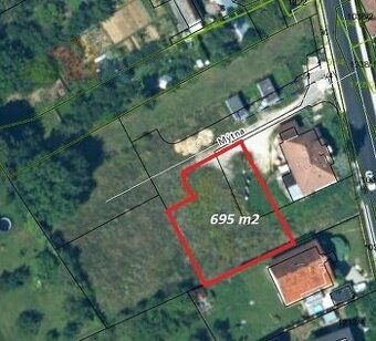 Na predaj stavebný pozemok o výmere 695 m2 v súkromnej št