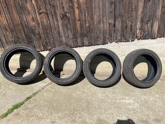 Predám zimné gumy 215/45 r17