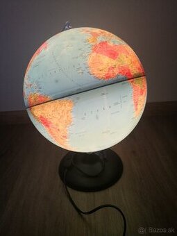 svietiaci glóbus 30 cm