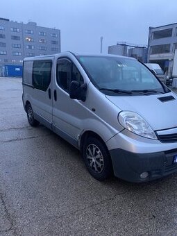 Opel Vivaro 2.5