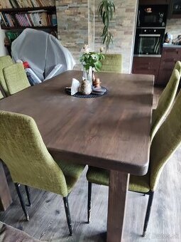 dreveny masivny stol 170x110cm.,200e
