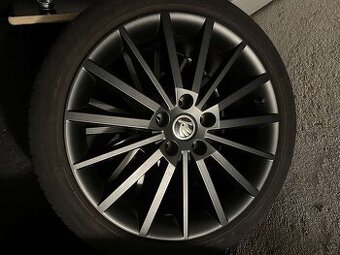 5x112 7,5Jx18 ET51 - elektróny original ŠKODA OCTAVIA III RS