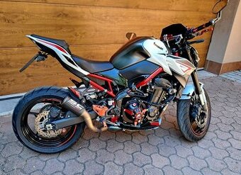 Z 900