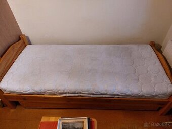 Predam postel z masivu