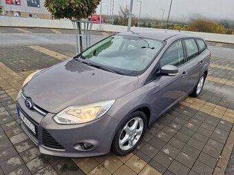Ford focus kombi ecoboost 74kw r.v.2014 Sk