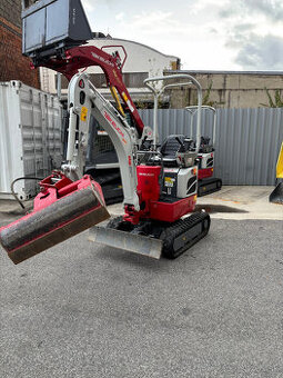 Takeuchi TB210R | 2022 | 69 MTH