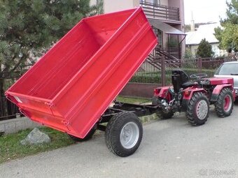 vyklápacia vlečka za traktor - 1