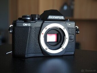 Olympus OM-D E-M10 Mark II s objektívom 14–42 mm