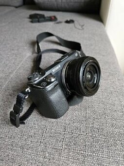 Sony NEX-6 + Sony PZ 16-50 + príslušenstvo