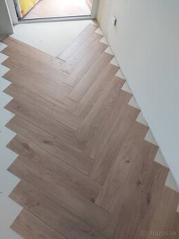 Lepený vynil 6,75 m2, 2ks lamelio dekorácie