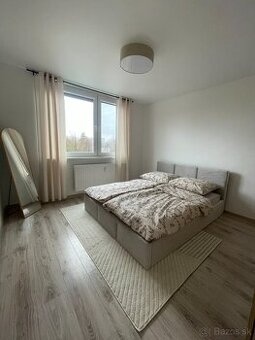 Kompletne zrekonštruovaný 2-izbový byt s loggiou