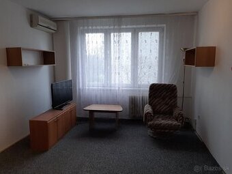 Prenájom – 2 izbový byt - Bratislava Ružinov
