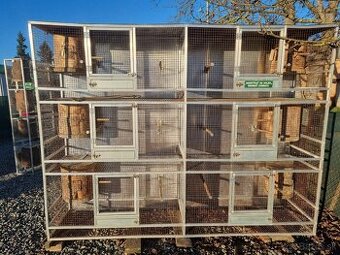 Voliéry  klietky pre vtáctvo  papagája a kräliky