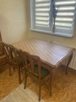 Starožitný jedálenský stôl so 6 stoličkami