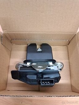 Kufrový zámok Škoda