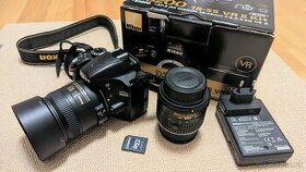 Nikon D3200 + AF-S DX Nikkor 18-55mm + Nikkor 40mm f/2.8