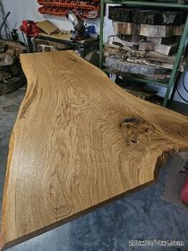 Jedálenský stôl z monolitu duba