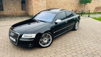 AUDI A8 6.0 W12