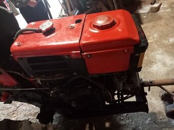 Zubr motor 8 konovy