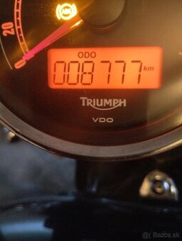 TRIUMPH ROCKET X LIMITOVANÁ EDÍCIA - 1