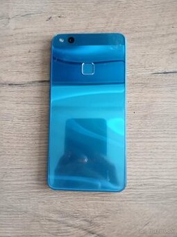 Huawei p10 lite mesiac používaný ako novy bez škrabanceka