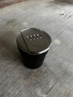 Popolník Audi - 1