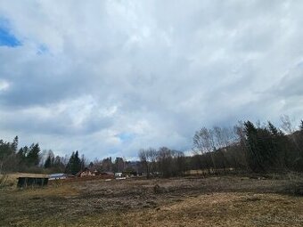 2. Stavebný pozemok Raková pri jazere  860m2