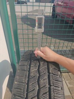 Zimne Hankook 225/55/17c