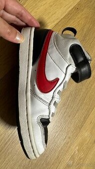 Nike tenisky