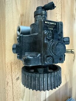 Vstrekovacie čerpadlo 0445010185