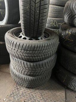 Predám zimne pneumatiky 205/55/16 a disky Škoda , VW