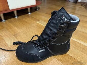 Predám zateplené pracovné topánky