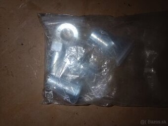 Predám nové matice hlavy na jawu 250 353