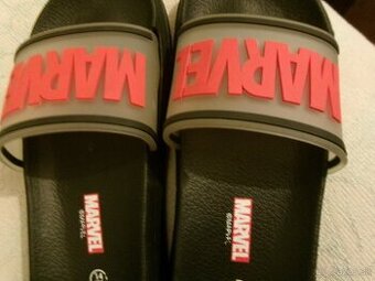 Marwel - dětské pantofle vel.34.