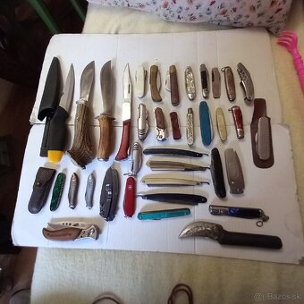 Vreckové nožíky,dve dýky,britvy - 1