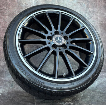 Originální Alu kola AMG Mercedes-Benz Cla R18 Dvourozměr