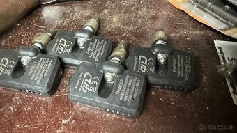 4ks univerzálne snímače do kolies TPMS 433mhz