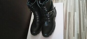 členkové kožené topanky na platforme vel. 36