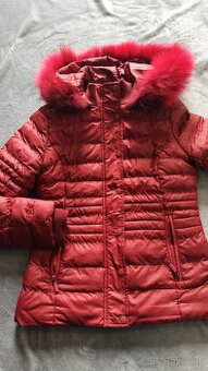 Dámska prešívaná bunda s kožušinou, velk.M-zachovalá