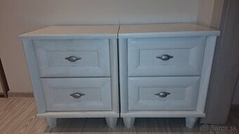 Nočné alebo malé stolíky -provensálsky štýl