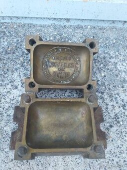 Stare mosadzne formy na mydlo