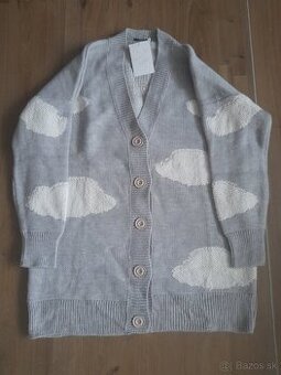Svetre/kardigany 4ks