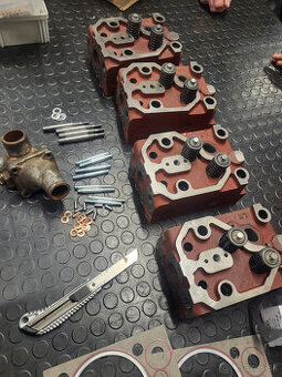 v ponuke hlava zetor