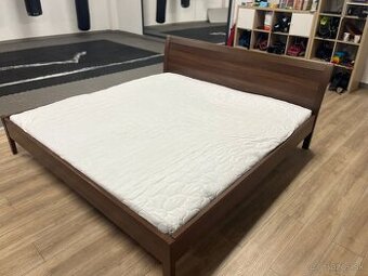 Manzelska velka postel 200x200