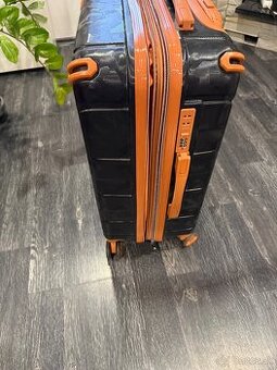 Predam cestovny kufor