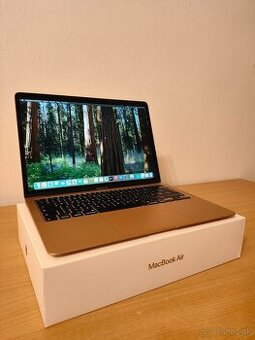 MacBook Air 2020 | i7 • 8GB • 256GB SSD