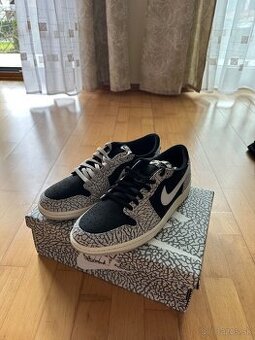 Jordan 1 Retreo Low OG “ Black Cement”