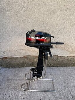 TOP STAV: Lodný motor MERCURY 4 HP (2-takt) – stav nového