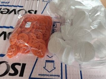 Prítlačné tanieriky a zátky